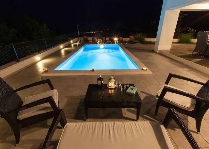 Rina - Luxury Villa