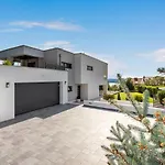 Rina - Luxury Villa