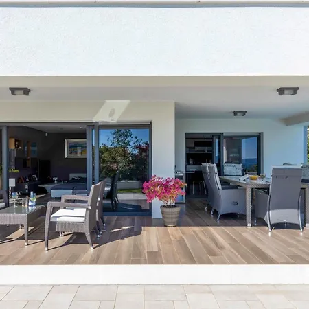 Rina - Luxury * Crikvenica