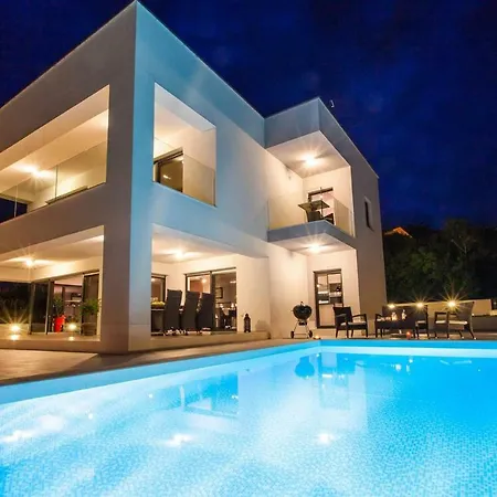Villa Rina - Luxury Crikvenica