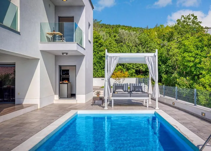 Rina - Luxury Villa