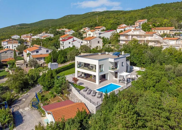 Rina - Luxury Villa *